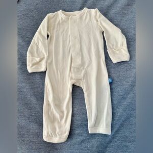 Simply Magnetic Me: cream organic cotton magnetic coverall